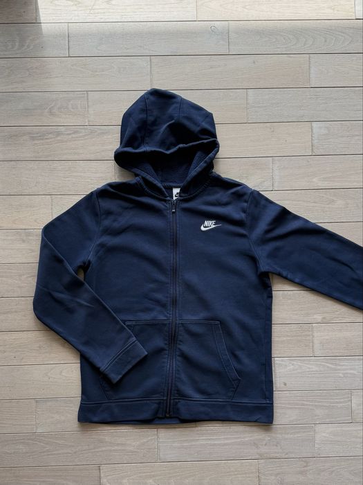 Nike sweetshirts