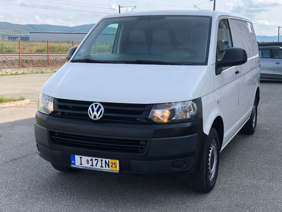 VW Transporter T5 an 2015 2.0tdi clima computer parktronic euro 5