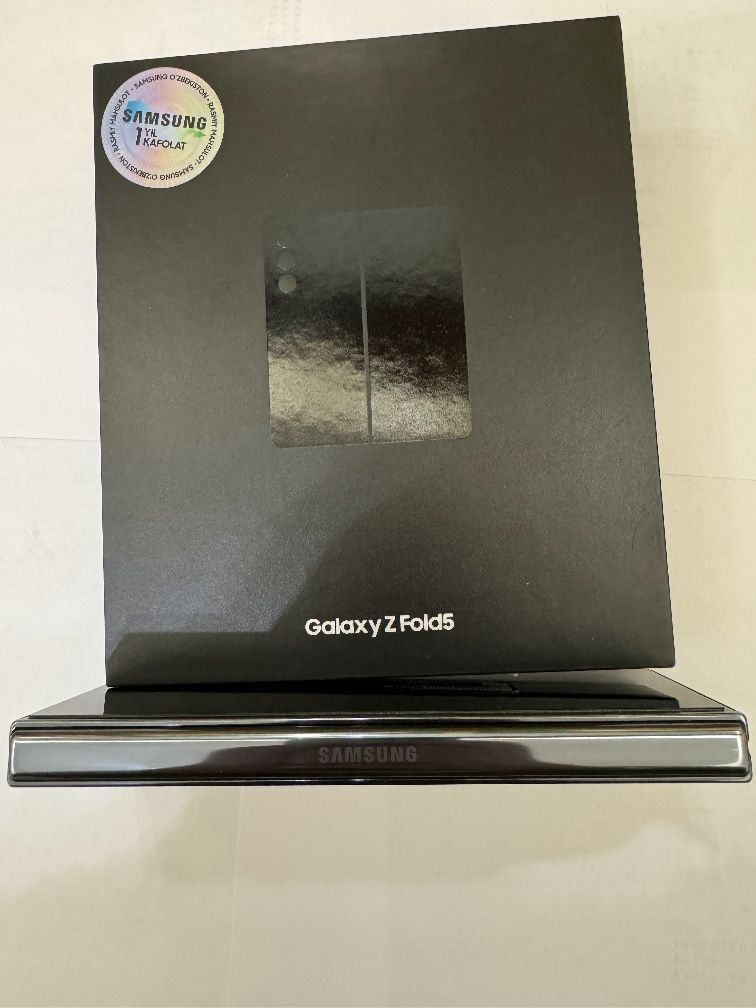 Samsung galaxy z fold 5, 12/256