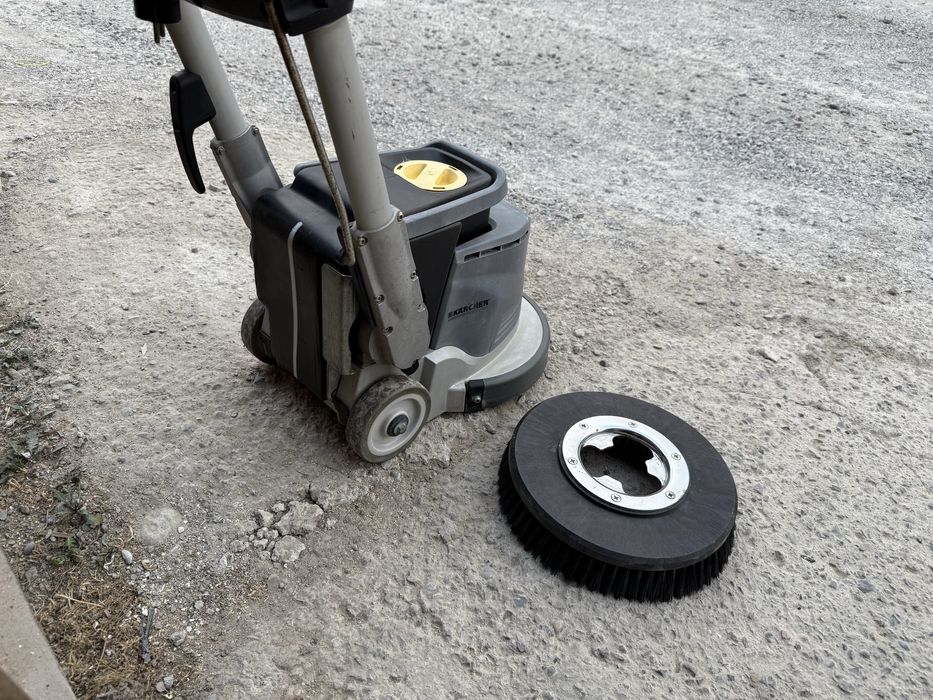 * Karcher BDS 33 поломоечная машина для ковров брусчатки кафеля мрамор
