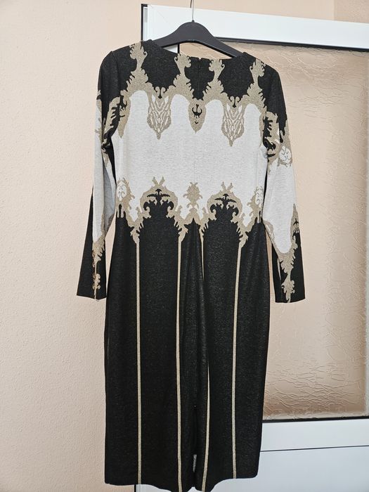 Рокля на фирма Кенсол