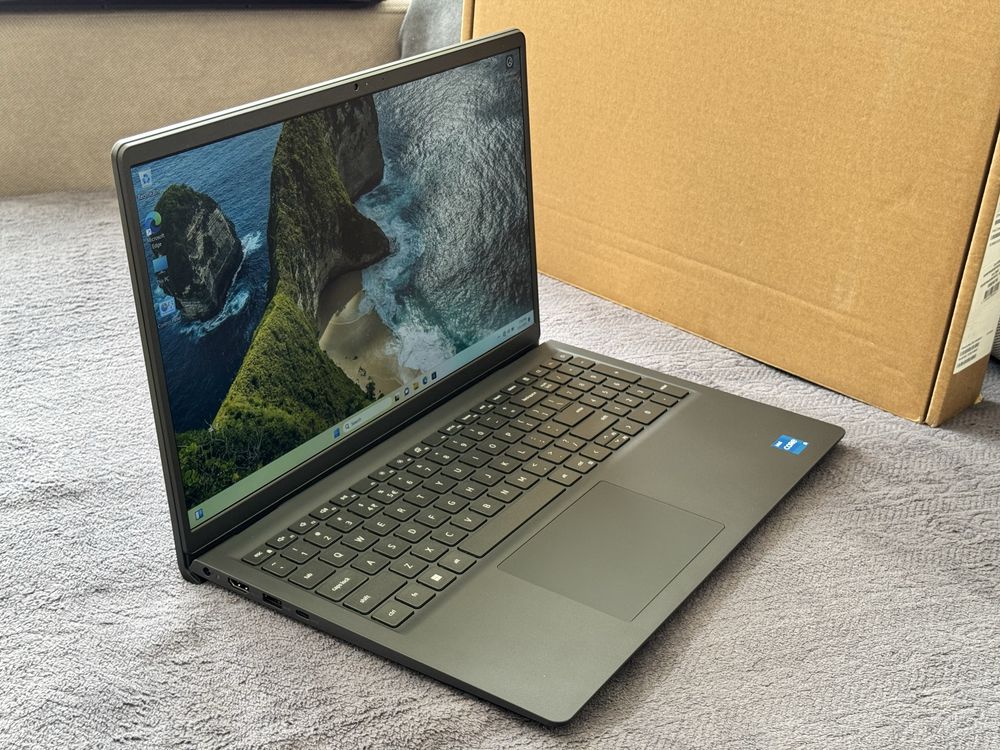 НОВ 15.6’FHD IPS 120Hz/i5-1334u/16GB DDR4/Dell Vostro 3530/512GB SSD