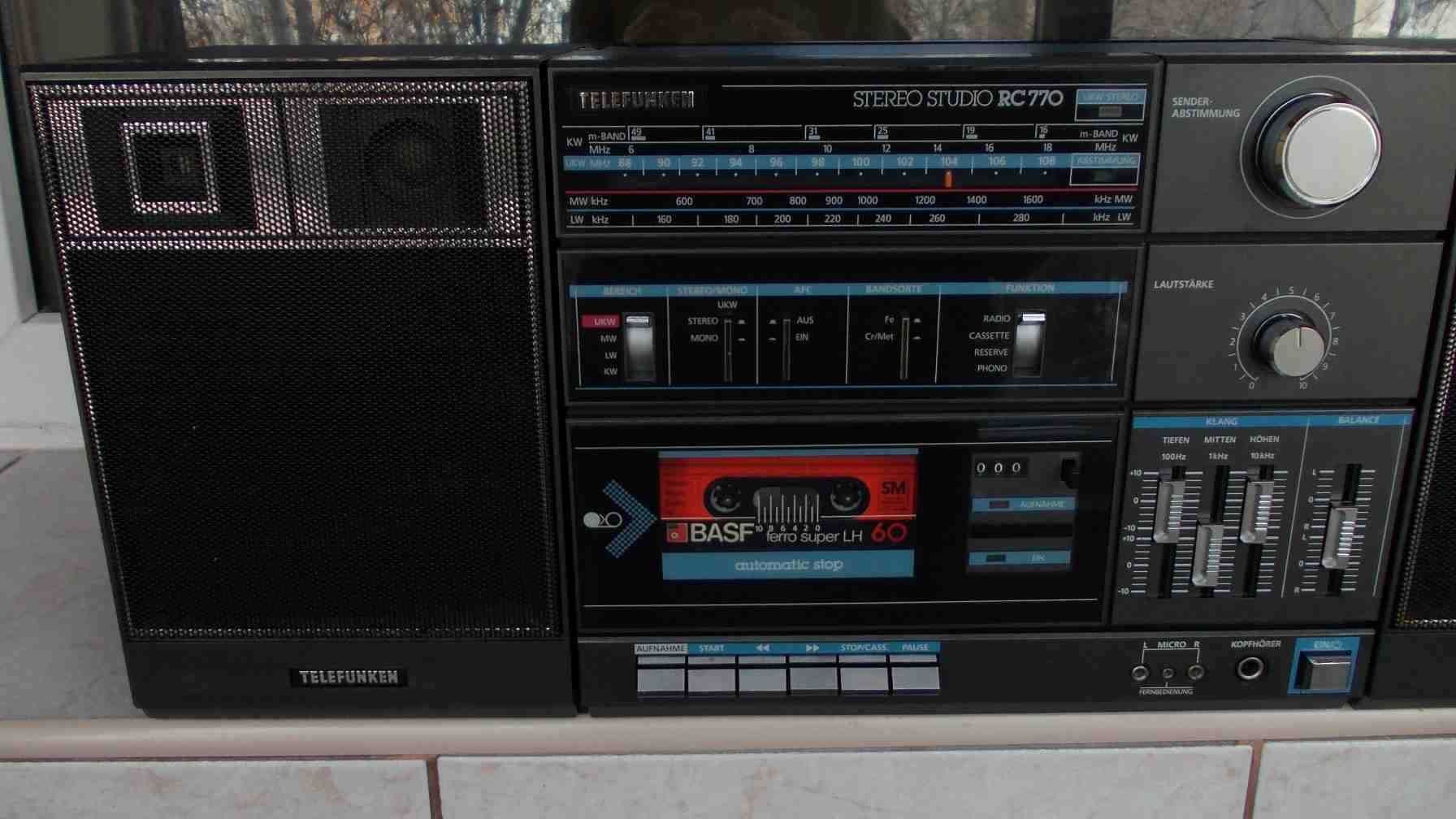 radio SHARP wq-267z Telefunken rc 770 casetofon servisat vintage