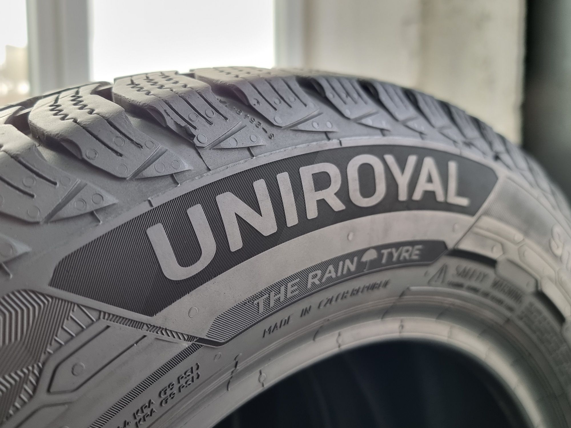 215/60/17 C Uniroyal 4броя: 450лв 9мм