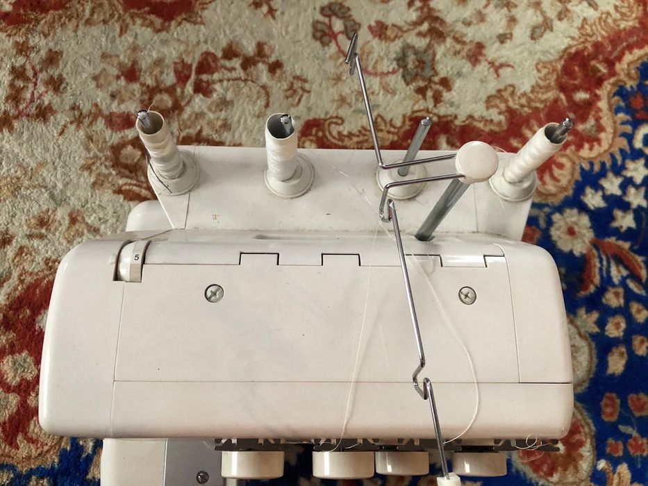 Продается оверлок