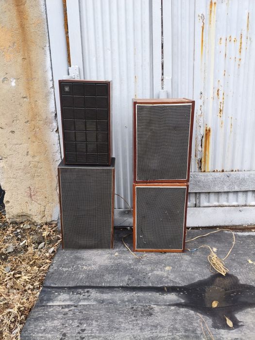 Колонки СССР разные.