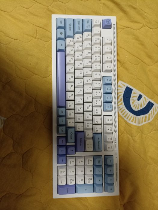 Продам клавиатуру XG Cyber Dragon голубой 7000 тг