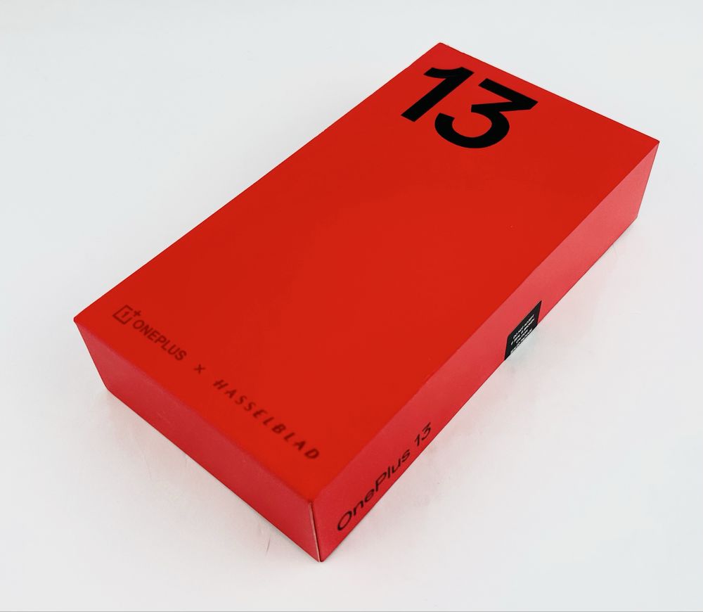 НОВ! OnePlus 13 5G 12RAM 256GB Black Eclipse Гаранция!