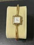 Ceas GUCCI  placat cu aur