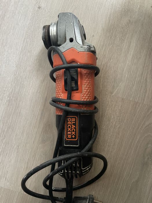 Polizor Black Deacker