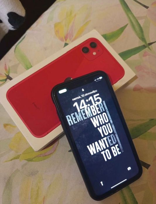 iPhone 11 product red