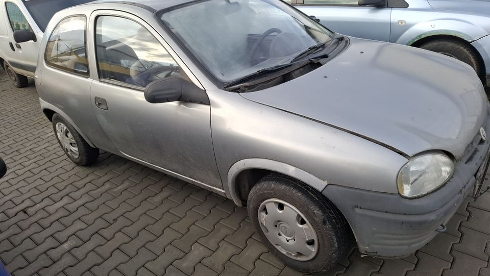 Vand capota ,bara,far Opel Corsa