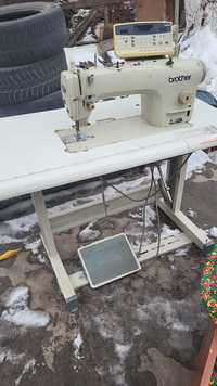 Промышленная щвейная машина
