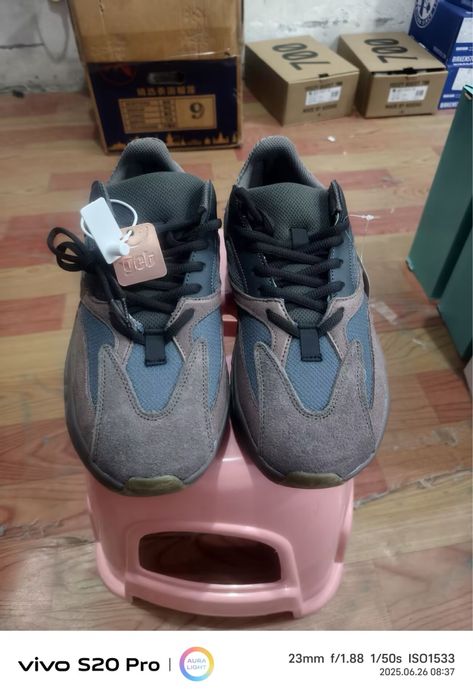 adidas yeezy 750 wave runner