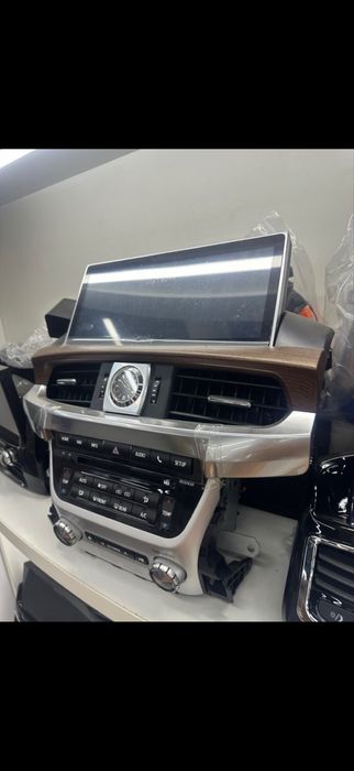 Tayota 200 Manitor JBL