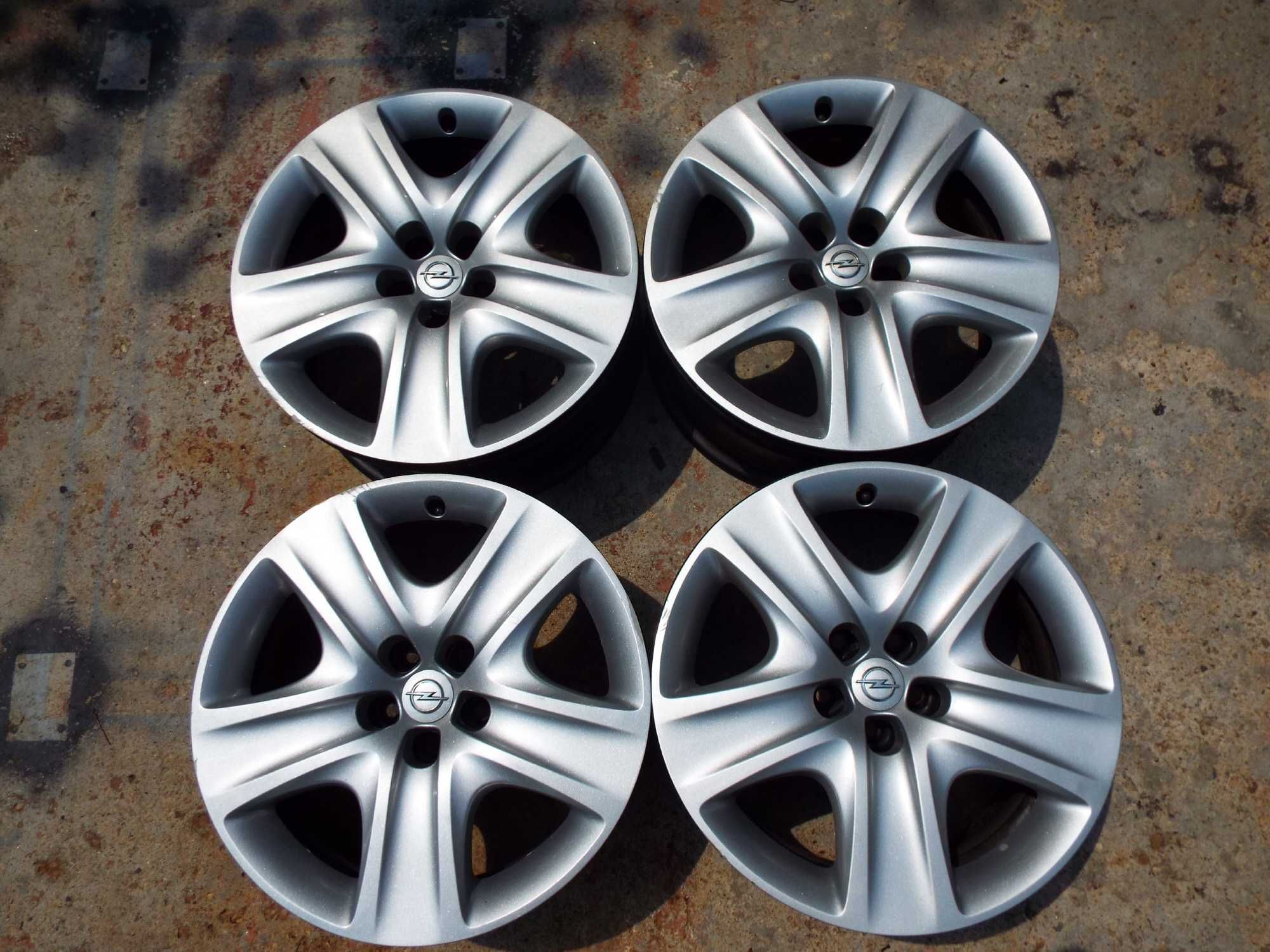 vand 4 jante pe 17" originale opel ASTRA "K","J" 5x105 pret 1400ron