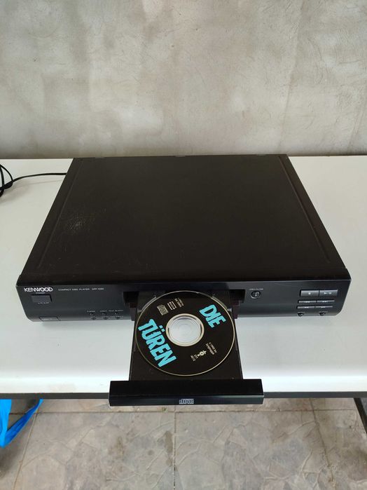 Cd-Player Kenwood model: DPF-1030. Foarte bine intretinut!