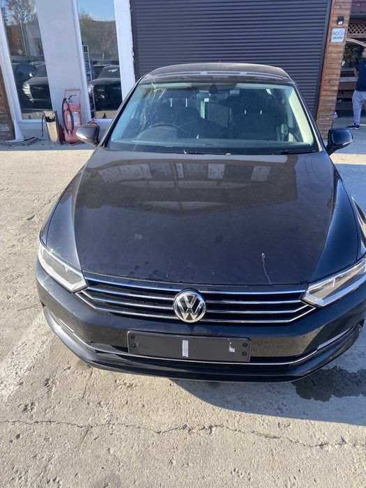 Lunetă  Volkswagen Passat B8 berlină