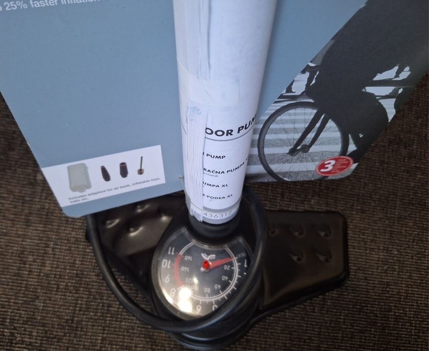 Крачна помпа и ръчна помпа ХЛ на Crivit чисто нова