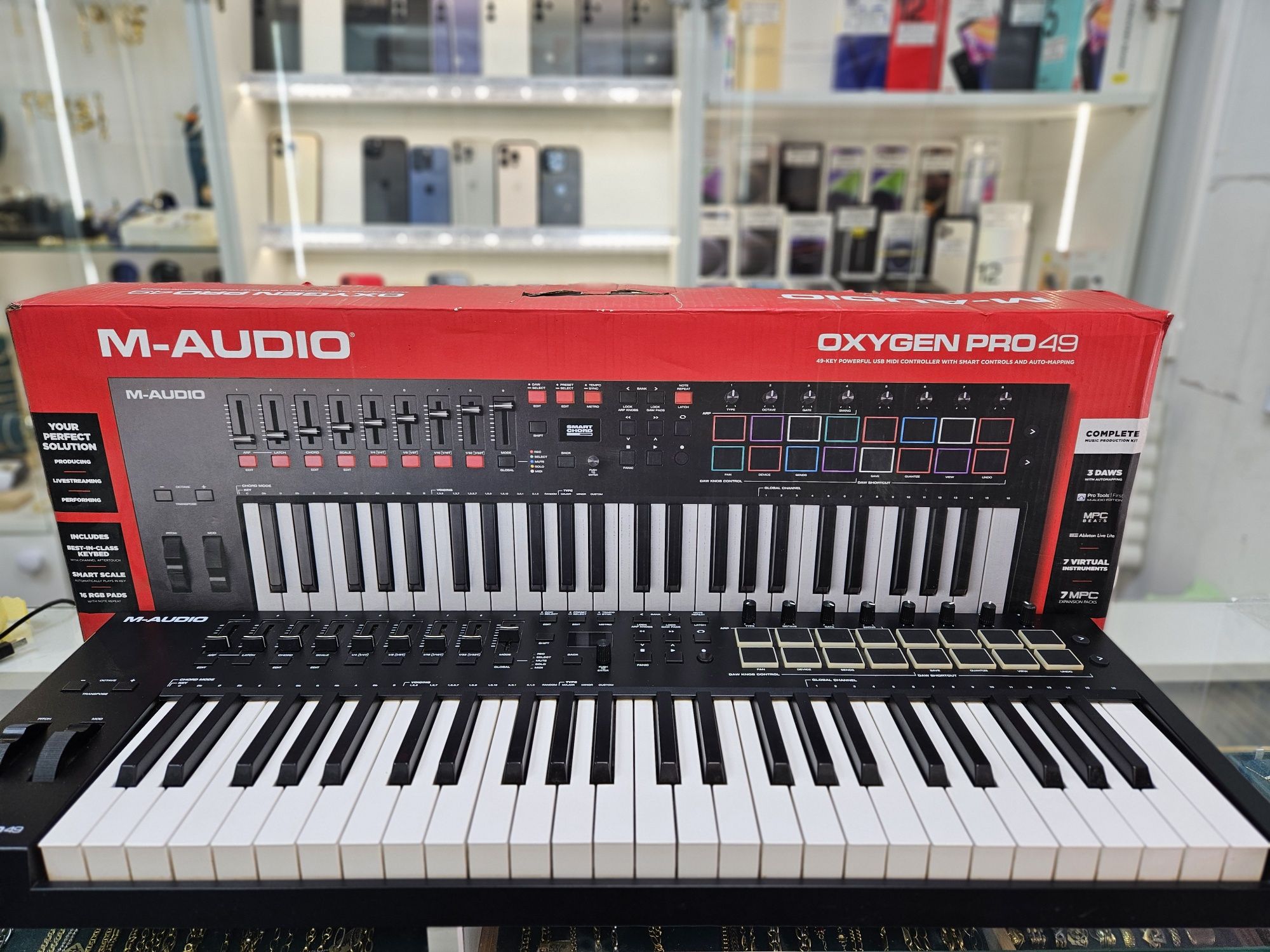 Amanet Vitan 107 Claviatura Midi M-Audio Oxigen Pro 49 Cutie