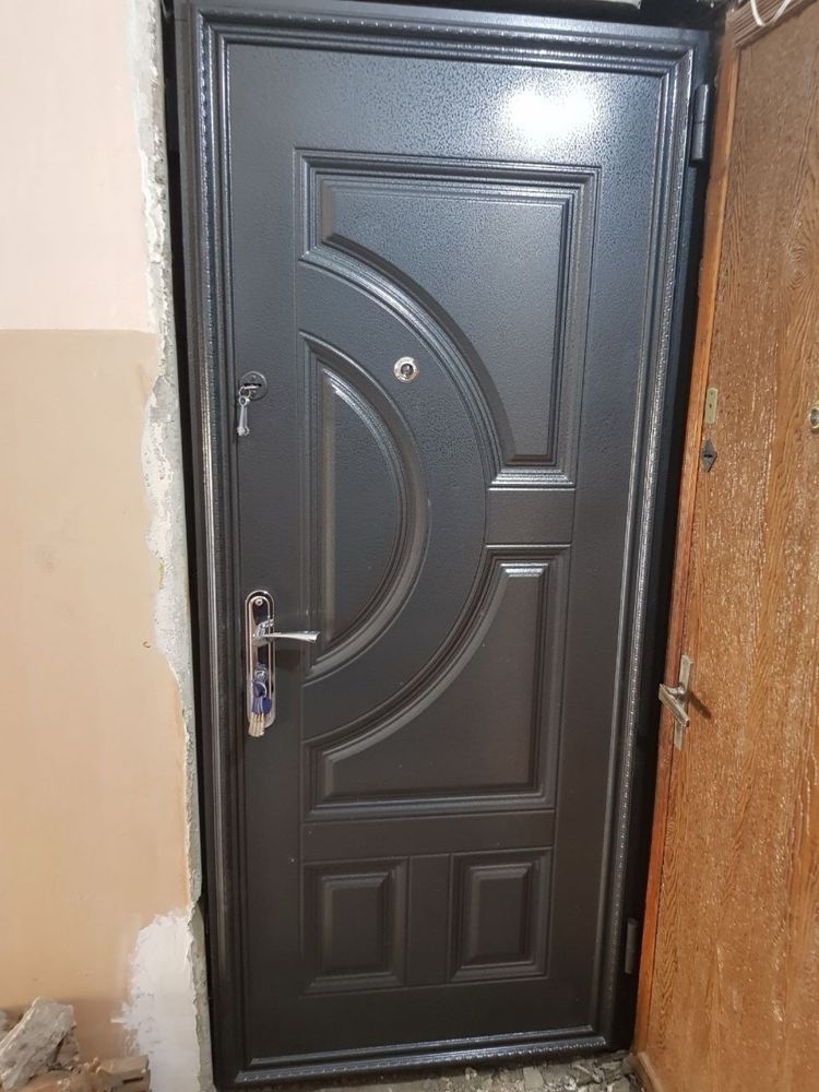 Sifatli va ARZON temir eshiklar