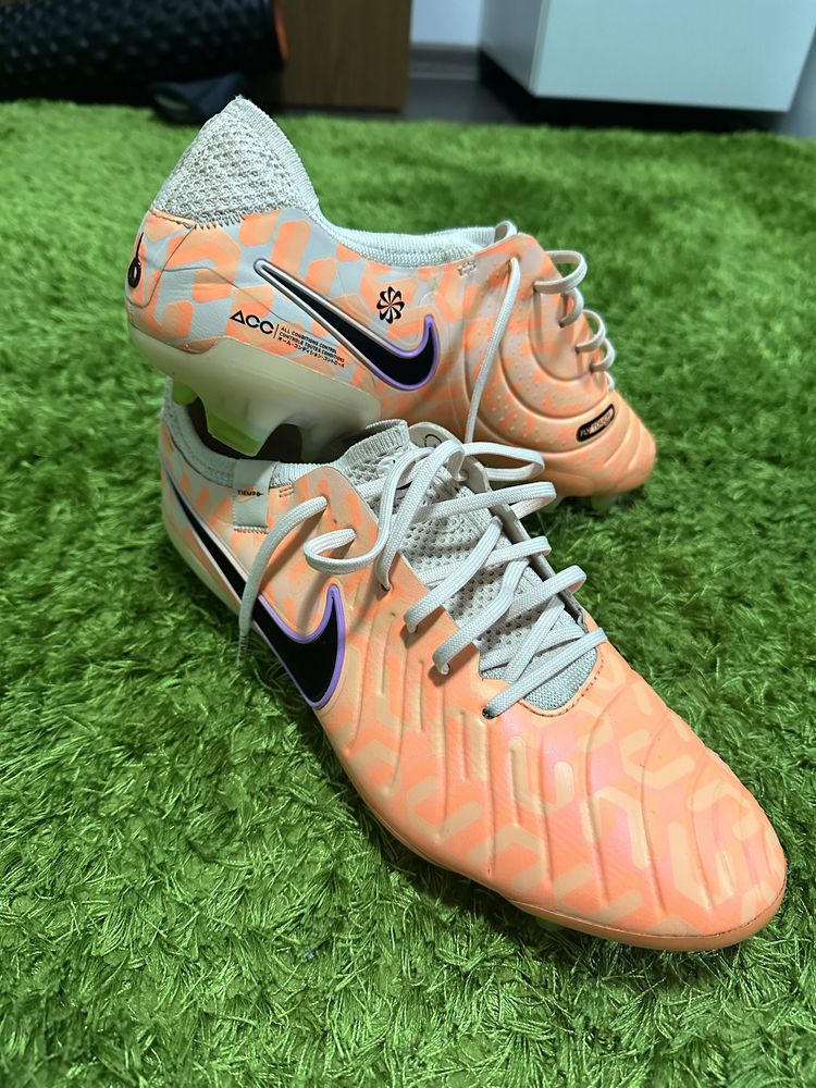 Ghete de fotbal Nike Tiempo FG