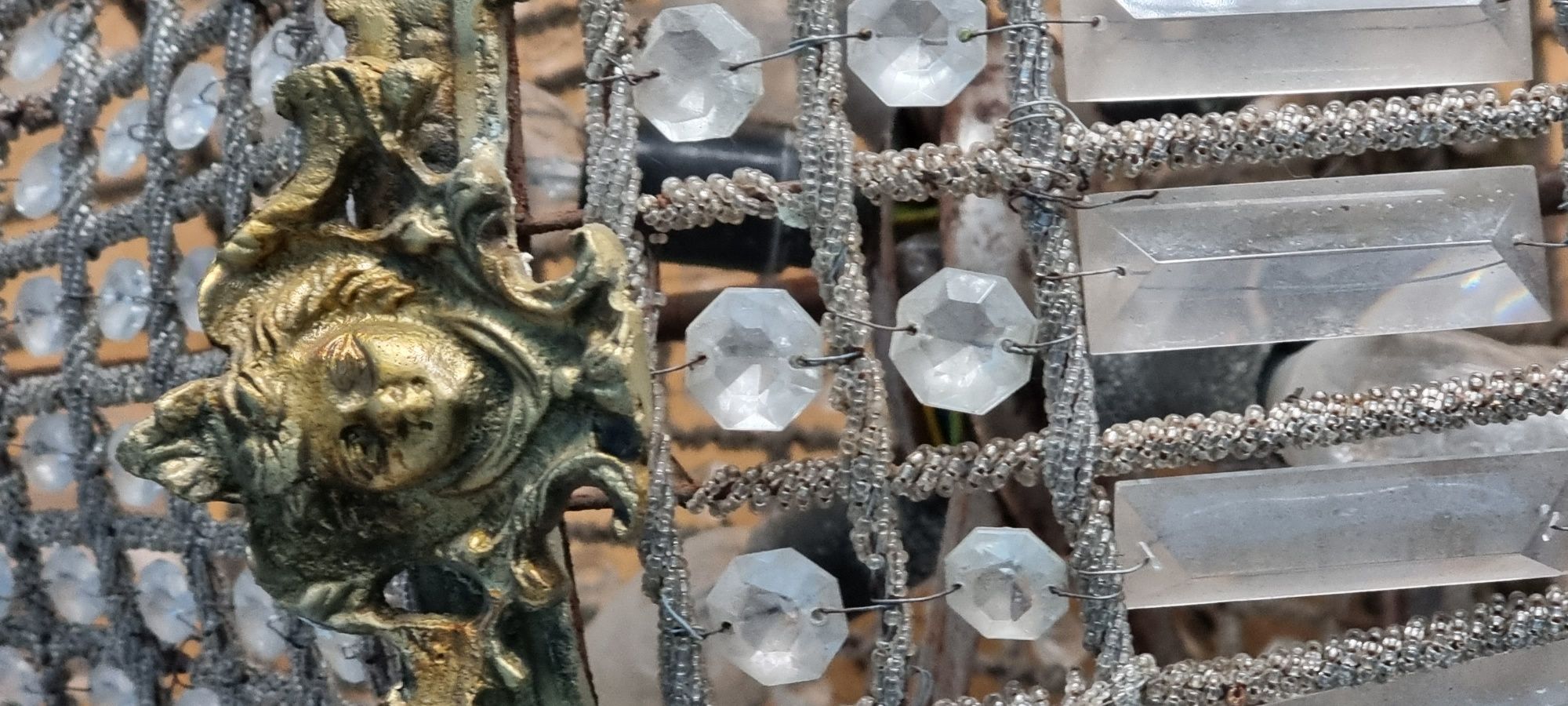 Vând candelabru cu cristale stil Art Deco