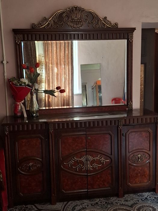 Срочно продаётся трюмо