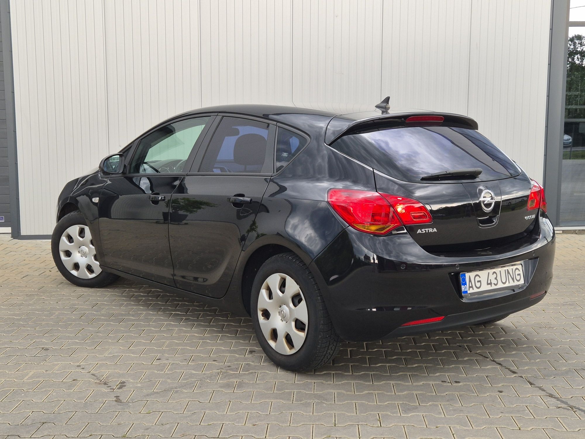 Opel Astra J / 1.3 Diesel