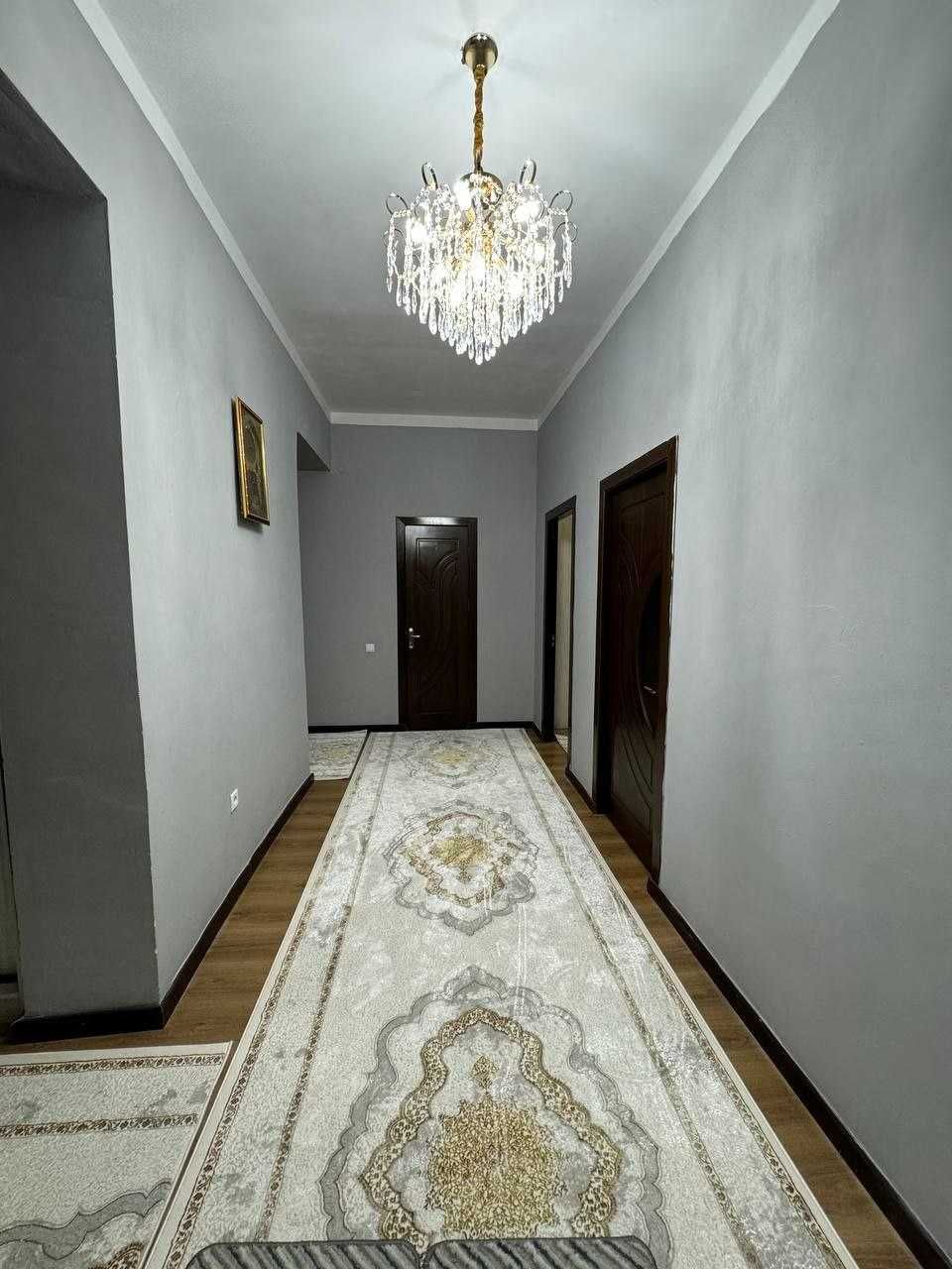 СРОЧНО Продается  4Х комнатная квартира в ЦЕНТРЕ Города по НИЗКОЙ ЦЕНЕ