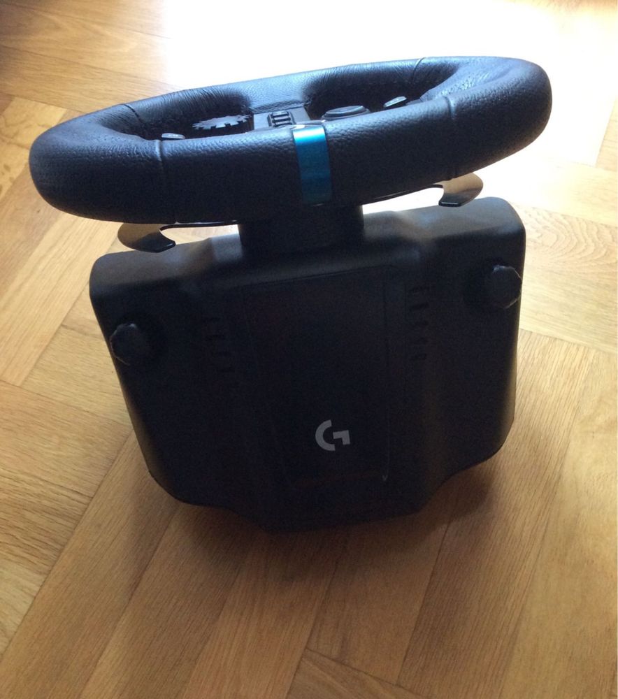 Logitech g 923 ps4/5/PC
