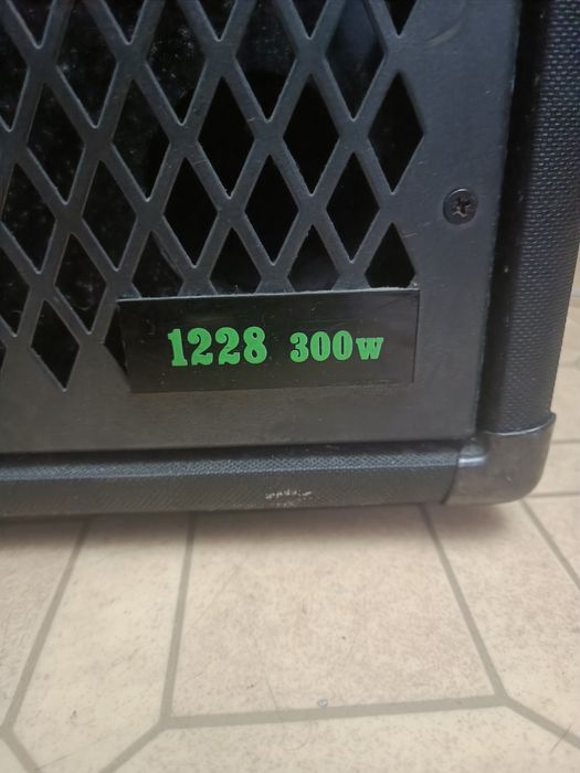 Кабинет Trace Elliot 1228 300W