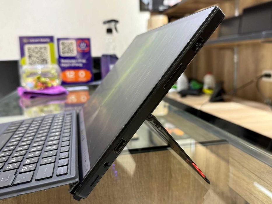 ASUS ROG Flow GZ301ZE Core i9 12900H AMD Radeon RX 6850M XT, GDDR6 12G