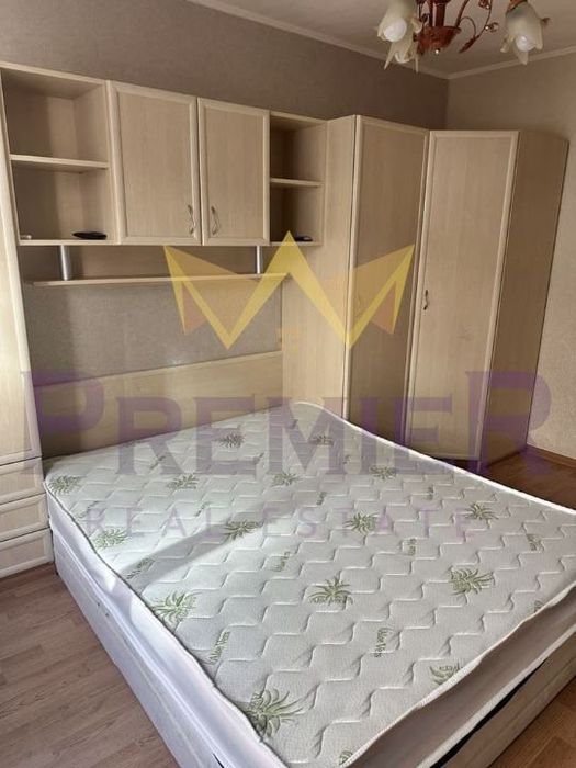 Дава се под наем Тристаен апартамент в Варна, Цветен квартал - 75 кв.м за 612 € - Снимка #5