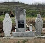 Monumente funerale din mozaic