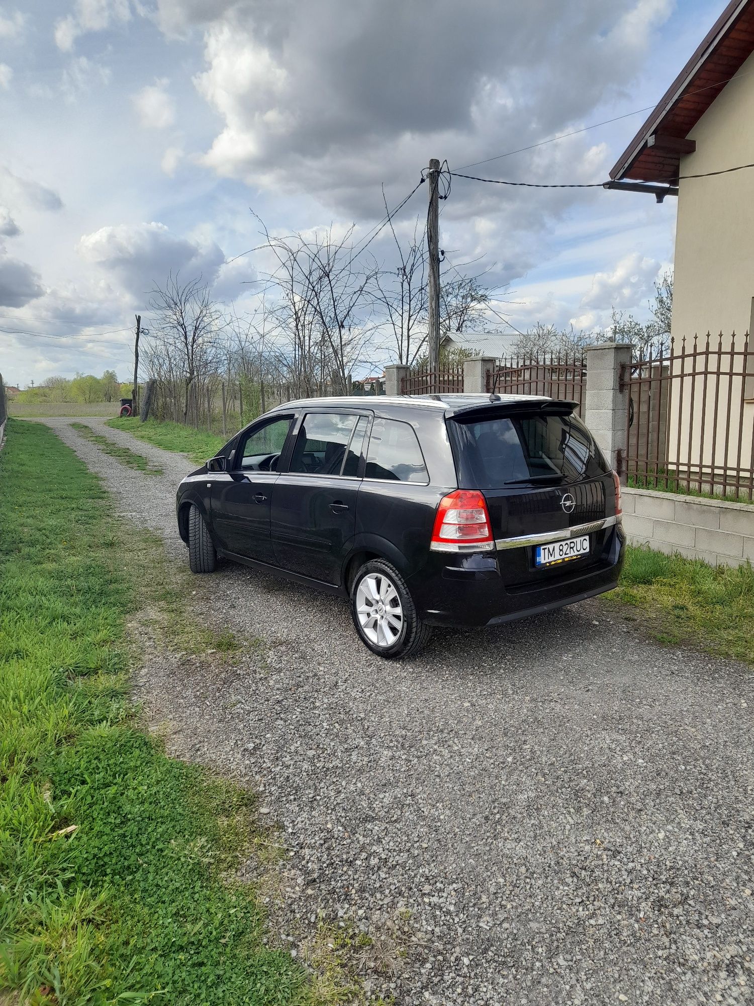 Opel zafira B 1.7 Disel