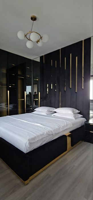 Dressing cu Fronturi din sticla cu rama aluminiu negru