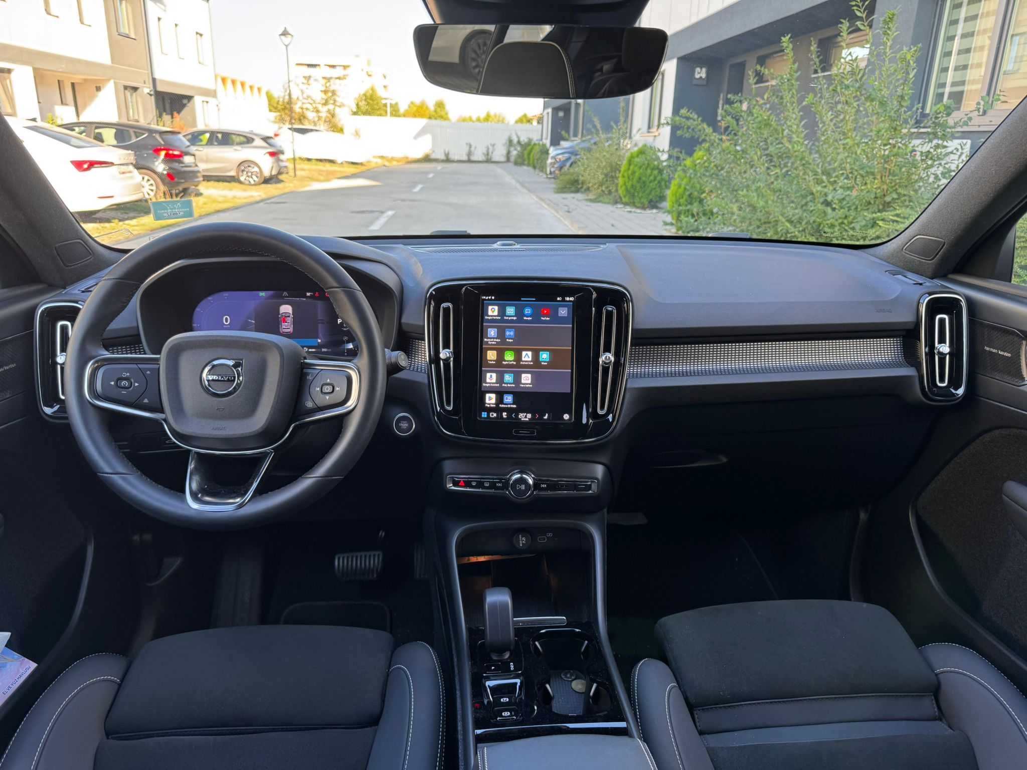 Model Volvo XC40 B3 Mild Hybrid