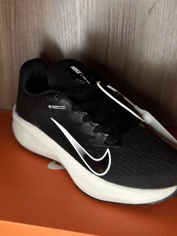 Кроссовки Nike Zoom, новые