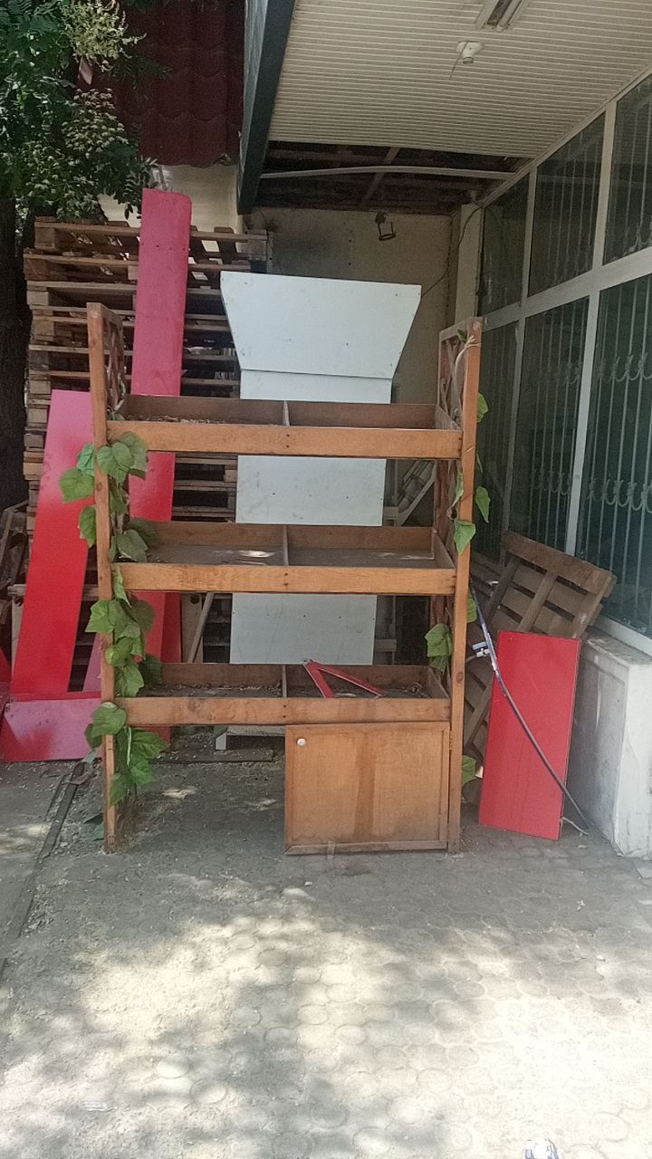 Холодильник срочно продается б/у