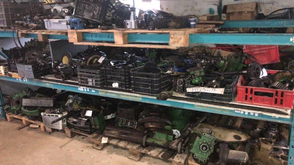 Dezmembram tractor John Deere 4050