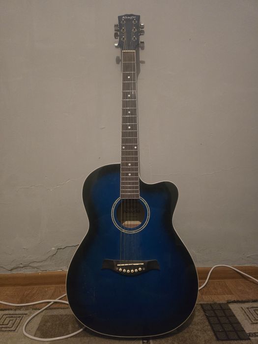 Акустическая гитара Adagio