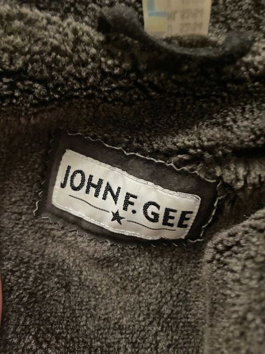 Geaca de piele intoarsa John F Gee