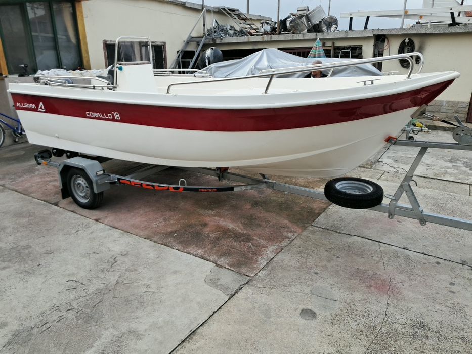 Морска лодка Алегра