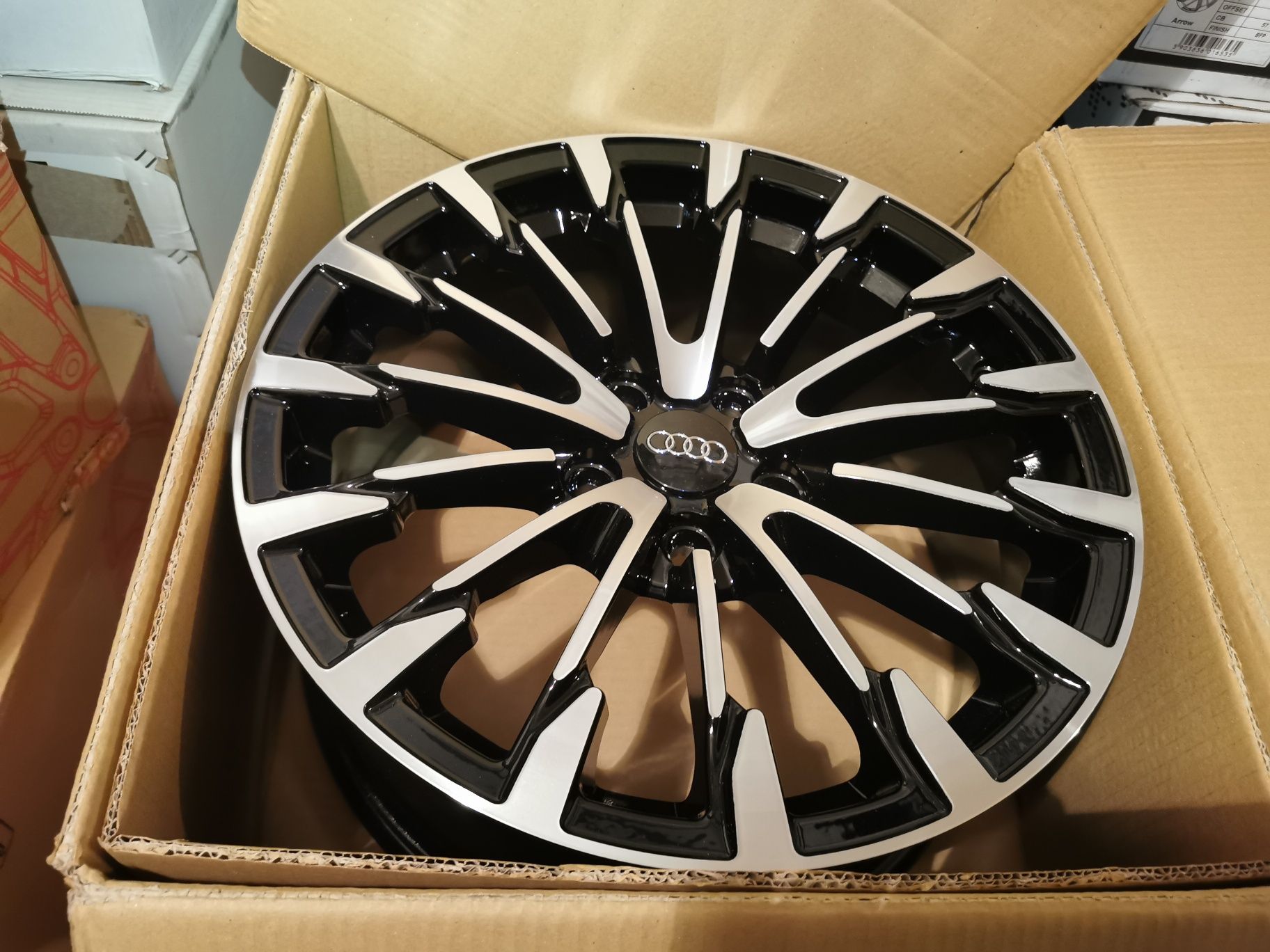 Vand jante de aliaj pentru Audi pe 17 marca RC wheels model 276