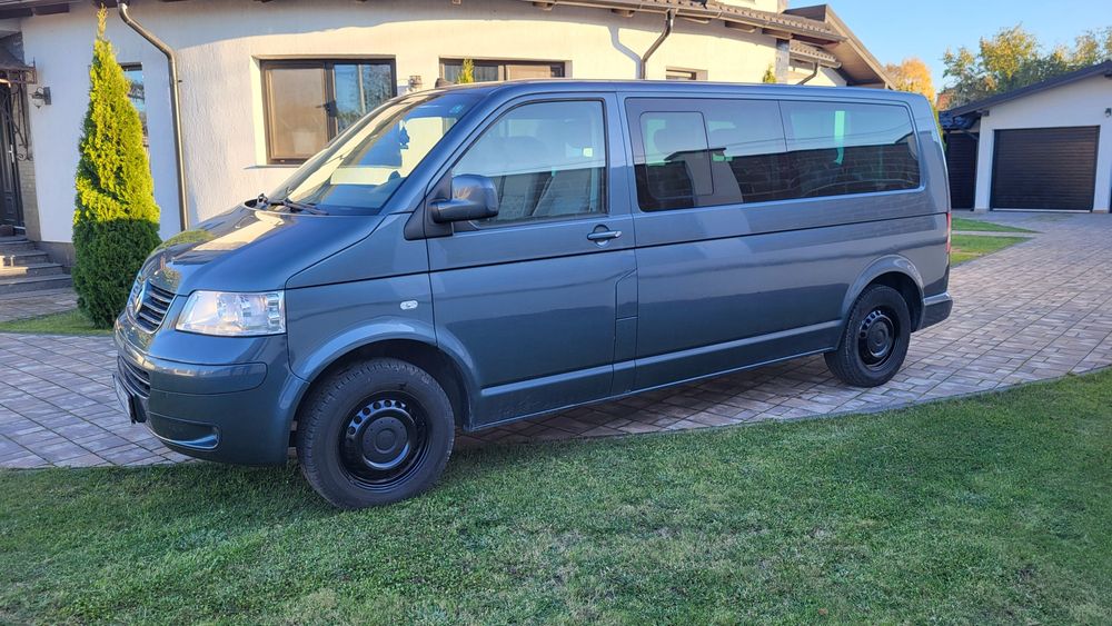 *Volkswagen Transporter T5/2006*