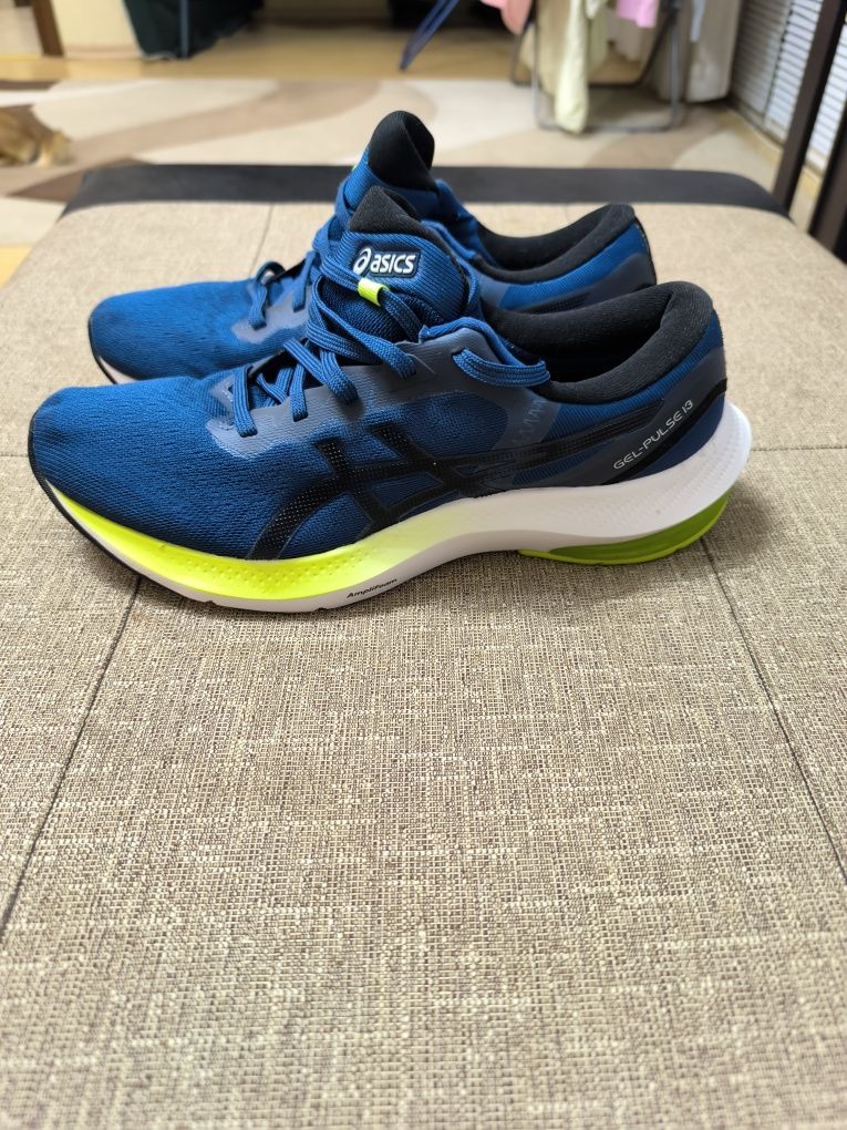Маратонки за бягане Asics