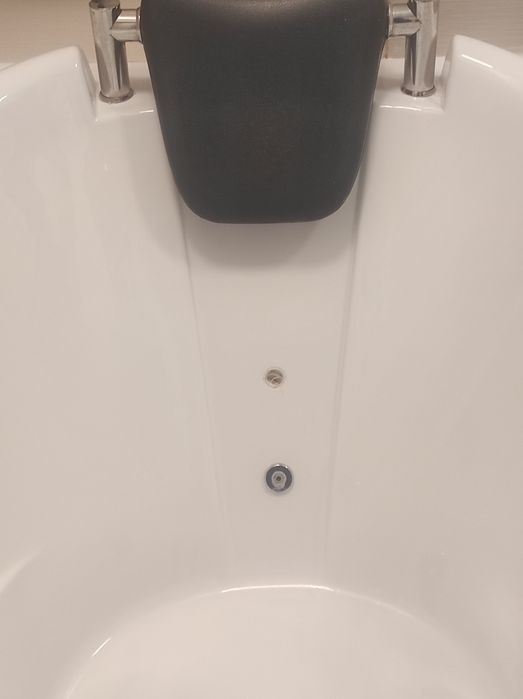 Vând cada baie cu hidromasaj