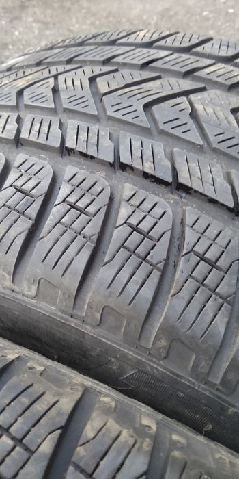 Зимни гуми -21цола-295/35-"PIRELLI"