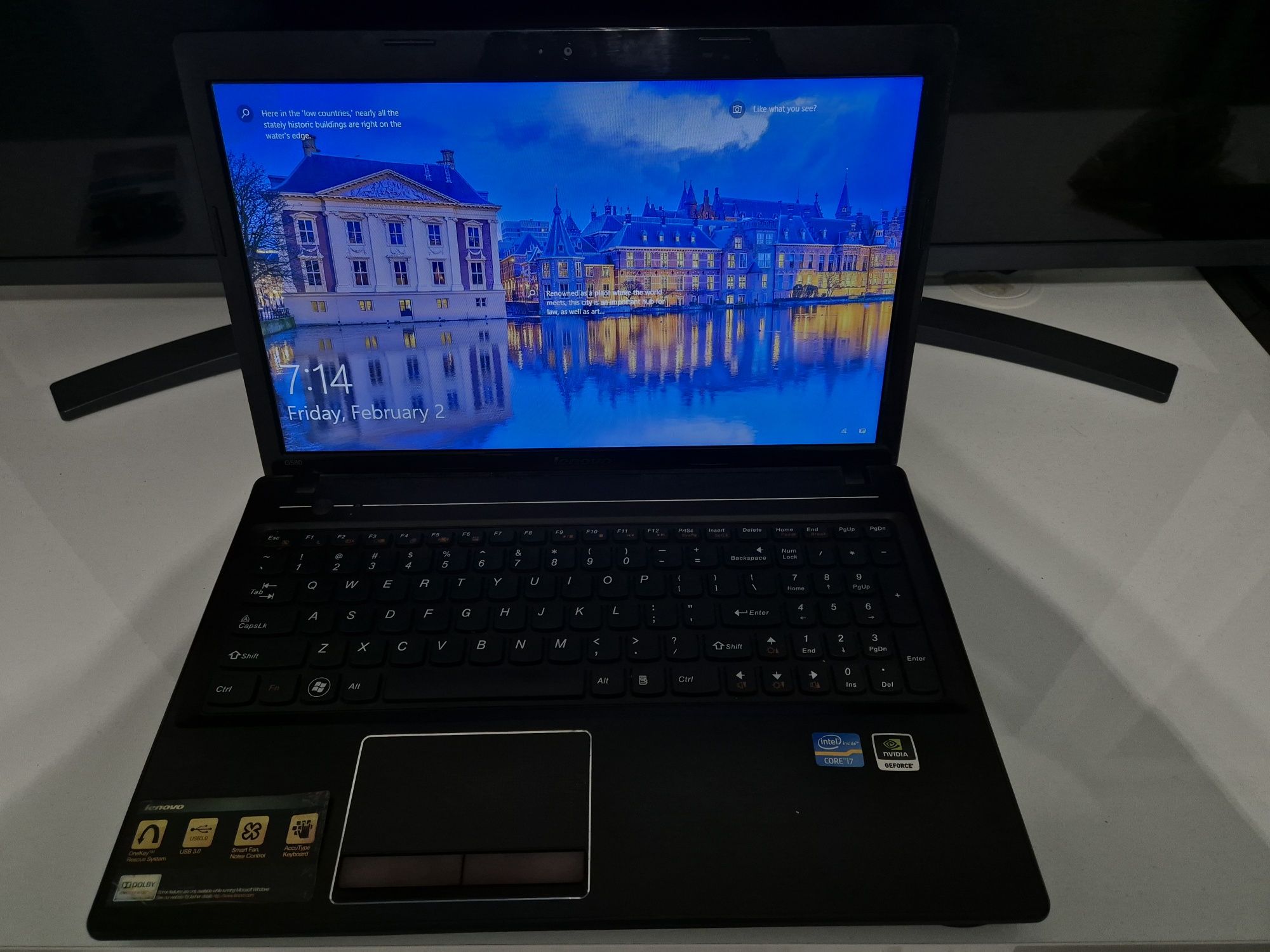 Vand laptop Lenovo G580